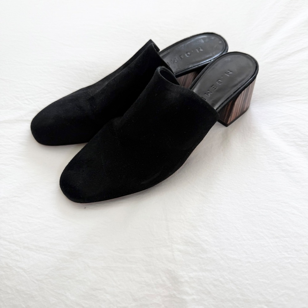 M.Gemi Black Suede Closed Toe Mule Heels Woodgrain Block Heel Size 38.5